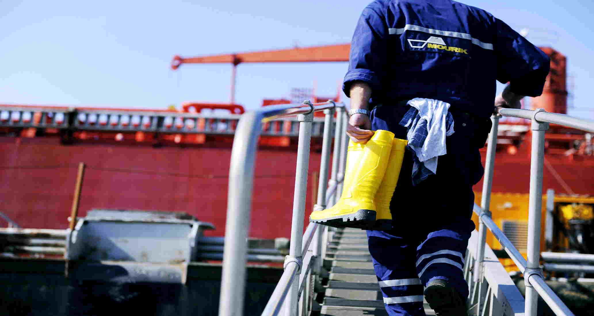 SAR Service Offshore Cleaning